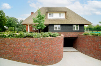 VILLA Enter